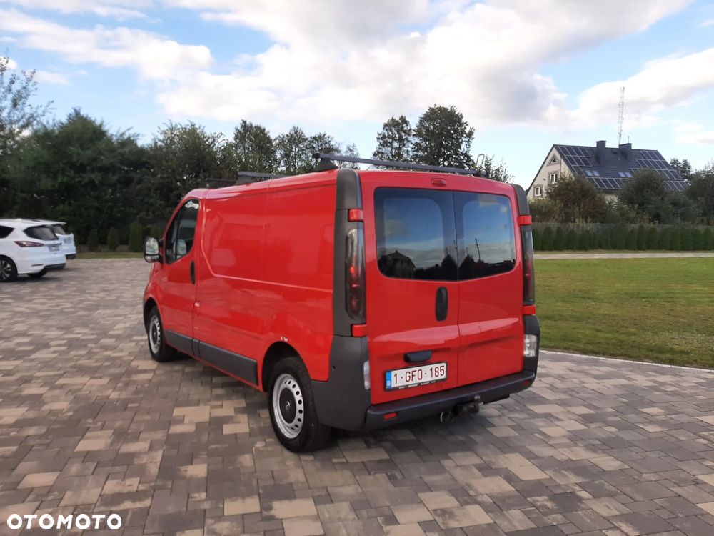 Opel vivaro - 9