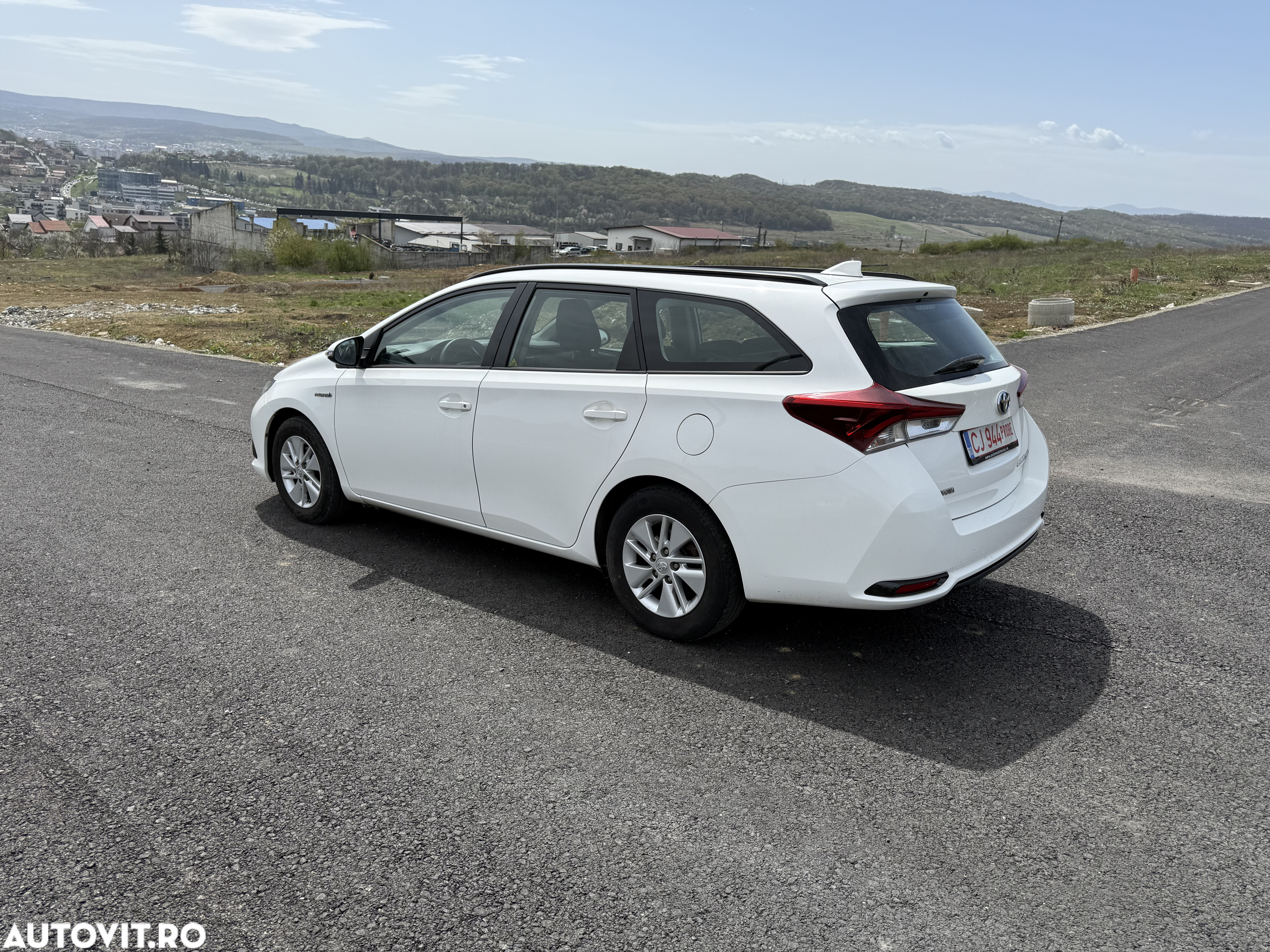 Toyota Auris 1.8 VVT-i Hybrid Automatik Touring Sports Comfort - 3