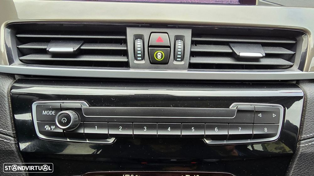 BMW X1 25 e xDrive xLine - 32