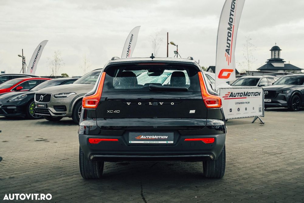 Volvo XC 40 Recharge T5 Twin Engine AT7 R-Design Expression - 8