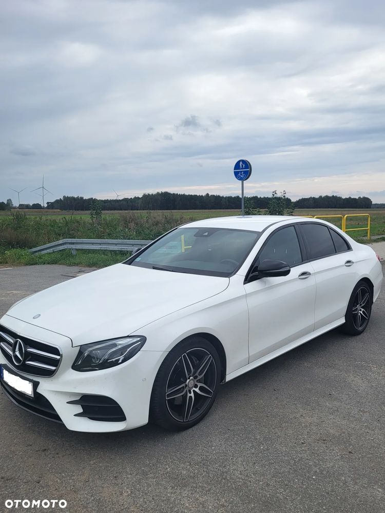 Mercedes-Benz Klasa E 200 9G-TRONIC - 2