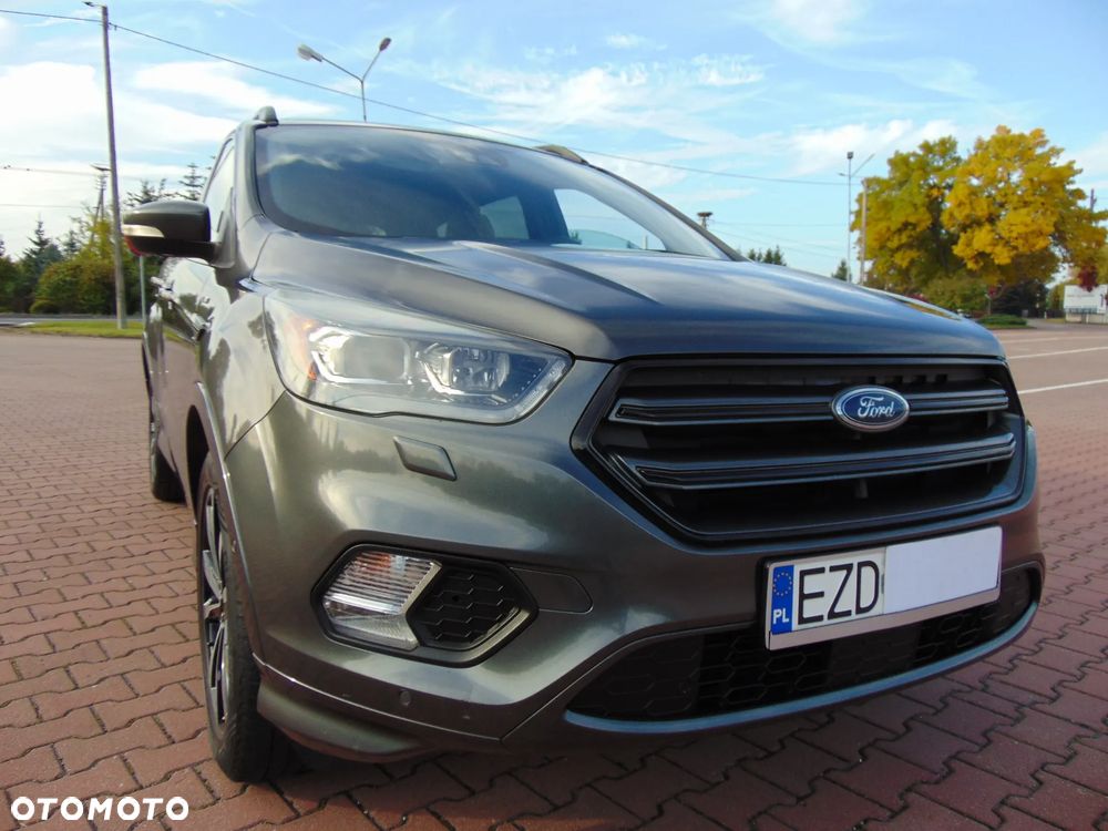 Ford Kuga 2.0 TDCi 2x4 ST-Line - 17