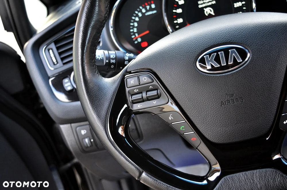 Kia Ceed - 22