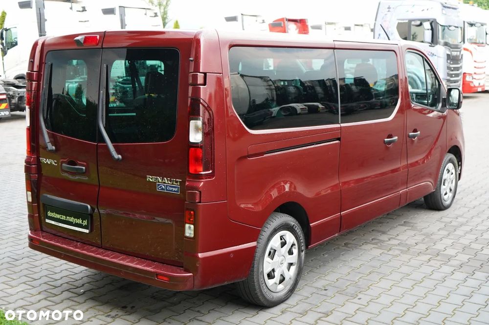 Renault TRAFIC III / BUS / 9 MIEJSC / 2022 ROK / PIERWSZY WŁAŚCICIEL / SERWISOWANY - 7