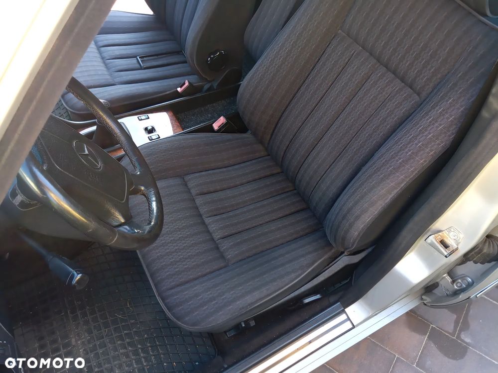 Mercedes-Benz W124 (1984-1993) - 16