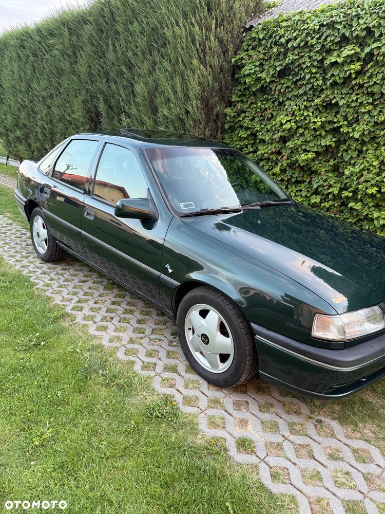 Opel Vectra 1.6 GL - 1