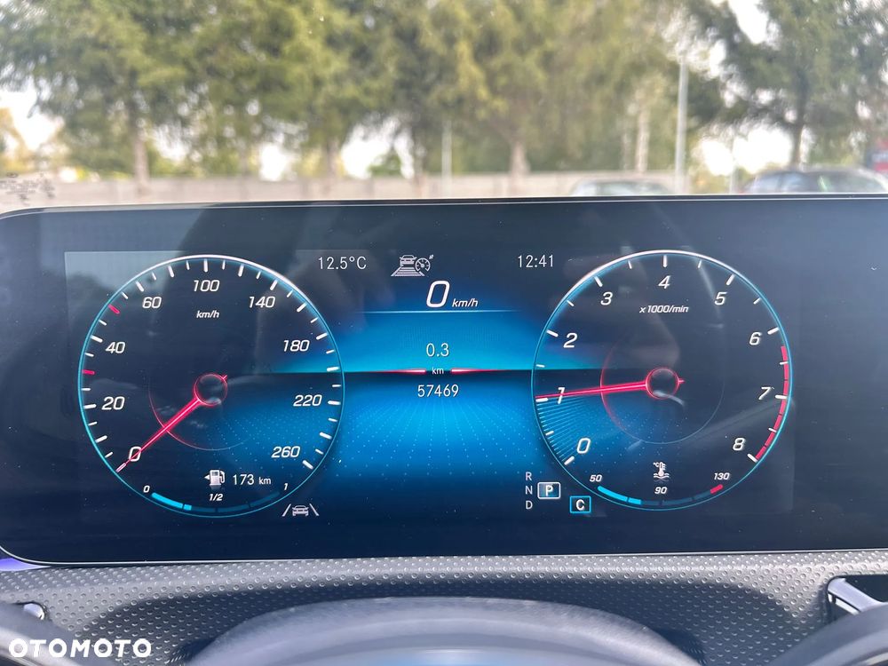 Mercedes-Benz Klasa A 200 4-Matic AMG Line 8G-DCT - 32