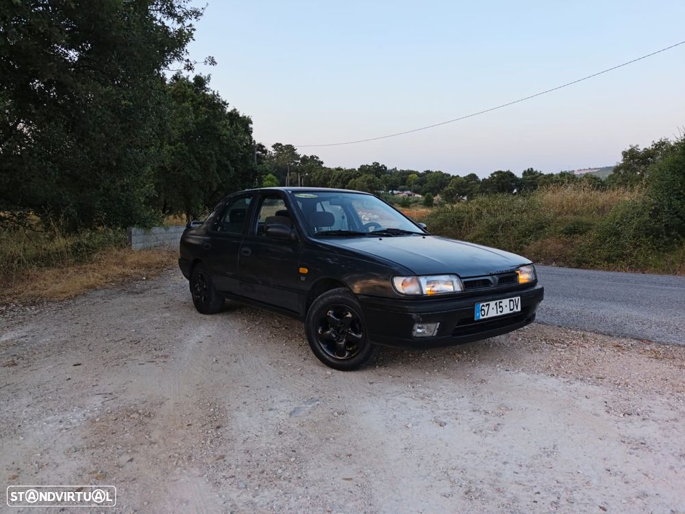 Nissan Sunny Hatchback 1.6 SR - 17