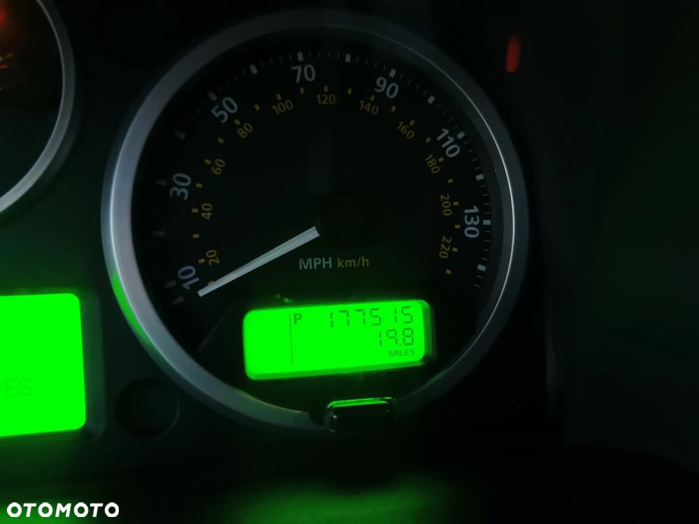 Land Rover Discovery V8 SE - 23