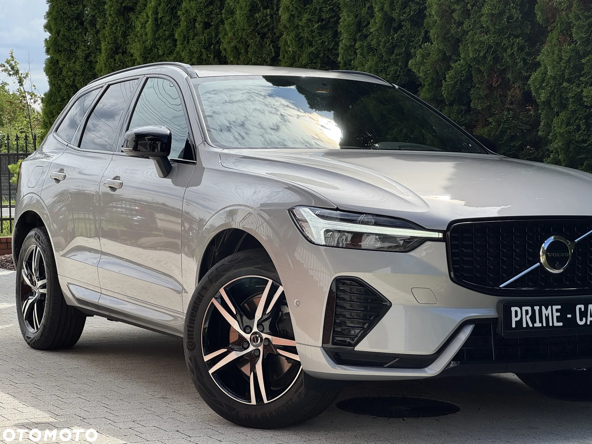 Volvo XC 60 B4 D Plus Dark - 26
