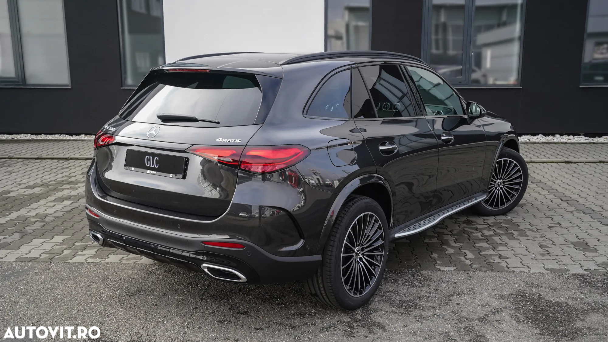 Mercedes-Benz GLC 300 4Matic 9G-TRONIC AMG Line Advanced - 4