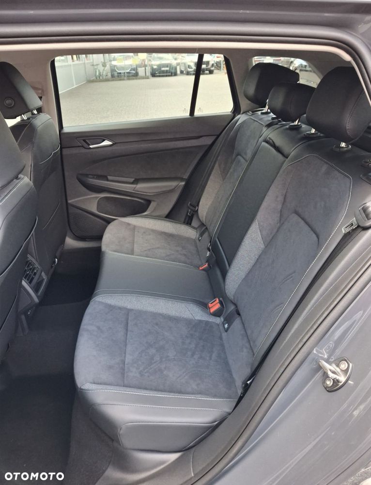 Volkswagen Golf - 12