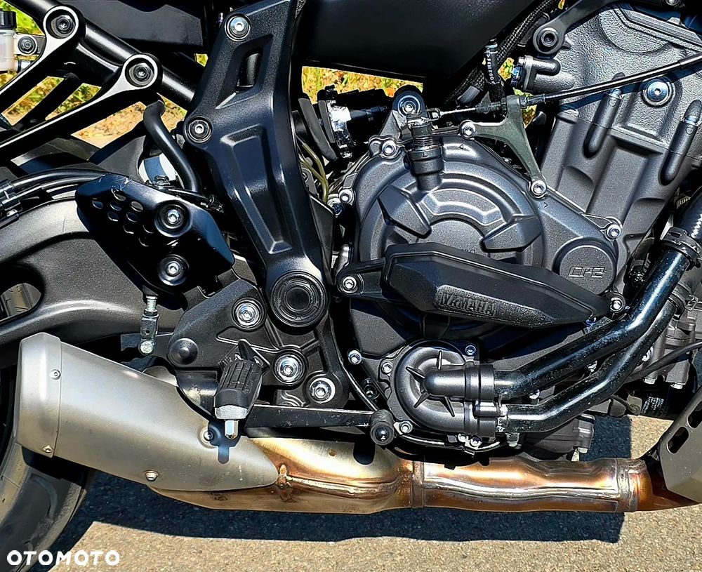 Yamaha MT - 24