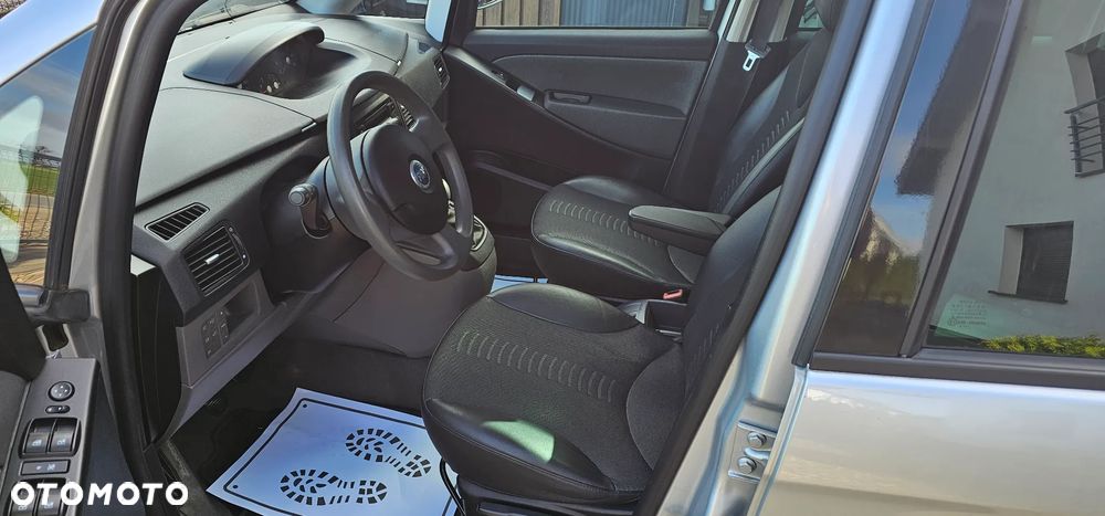 Fiat Idea 1.4 16V Emotion - 5