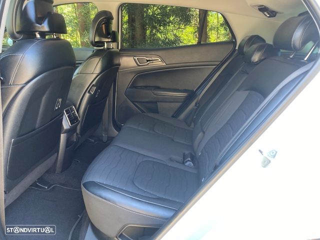 Kia Sportage 1.6 T-GDI AWD Spirit - 38