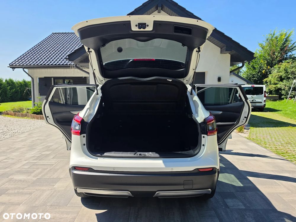 Nissan Qashqai 1.6 DIG-T Tekna+ - 9