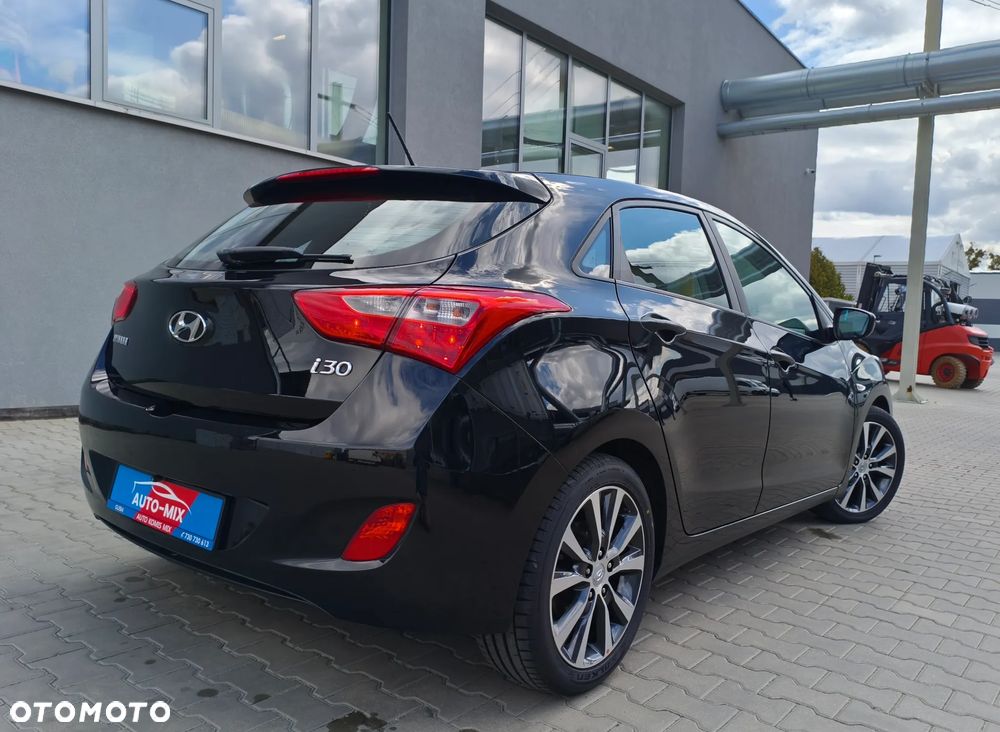 Hyundai i30 blue 1.4 Classic Navigation - 5