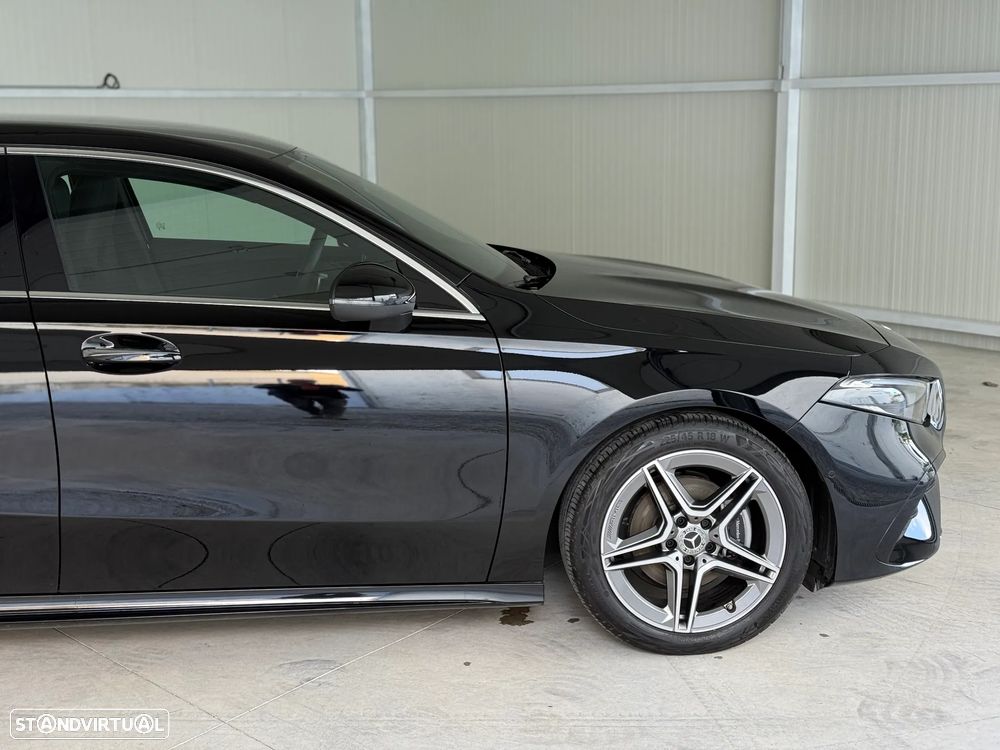 Mercedes-Benz A 180 7G-DCT AMG Line - 22
