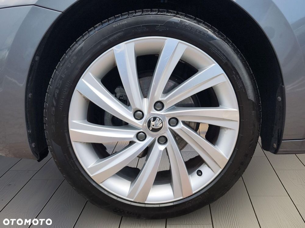 Skoda Octavia 2.0 TDI Style DSG - 21