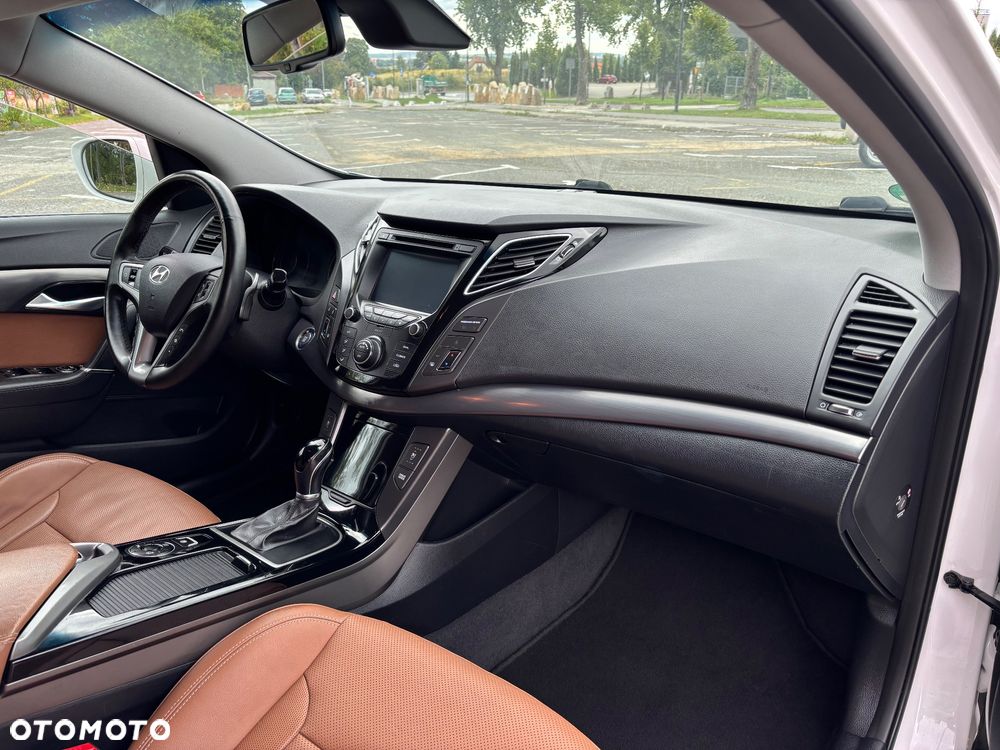 Hyundai i40 Kombi 1.7 CRDi DCT Premium - 35
