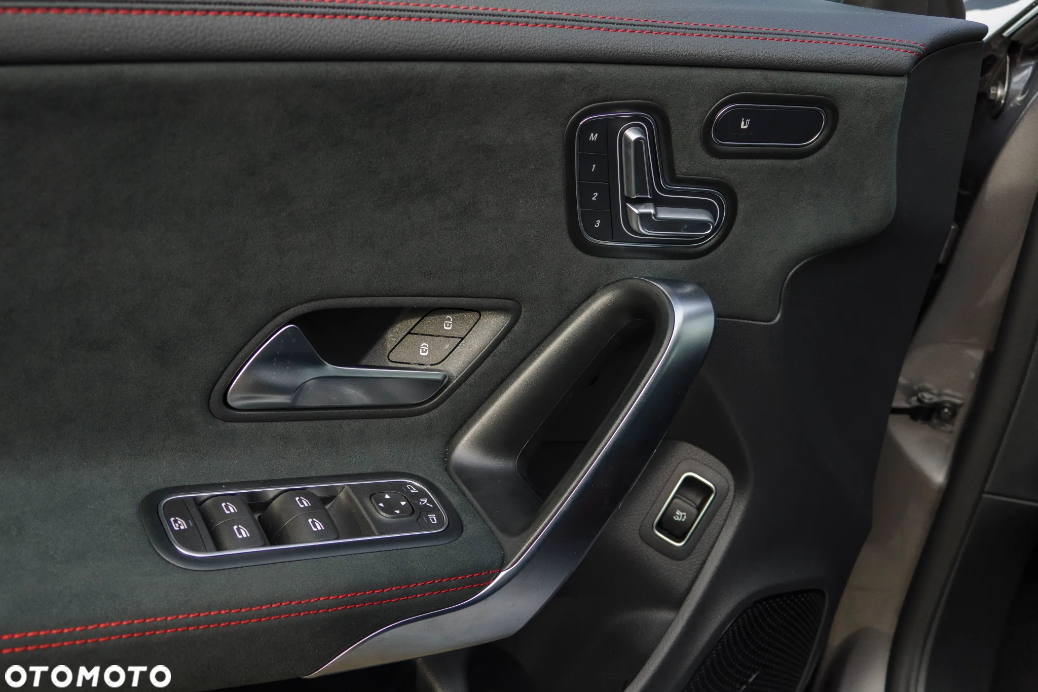 Mercedes-Benz CLA 200 AMG Line 7G-DCT - 15