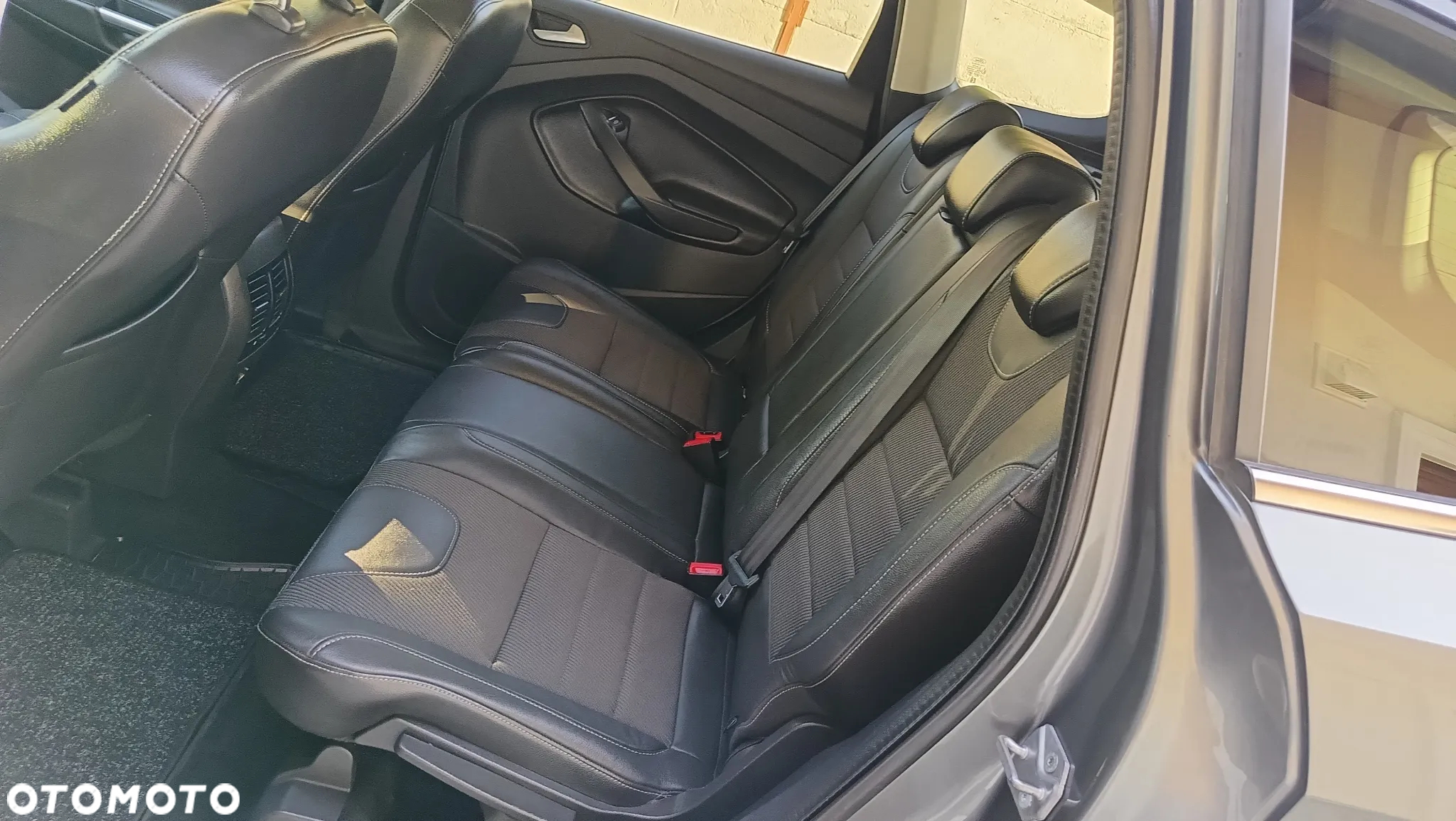 Ford Kuga 2.0 TDCi 4WD Titanium - 10
