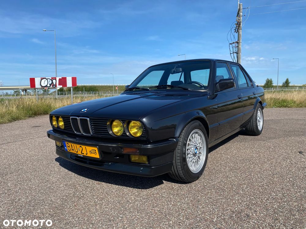BMW Seria 3 325i - 2