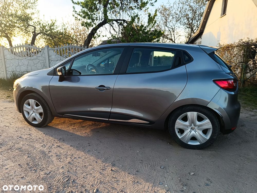 Renault Clio - 13