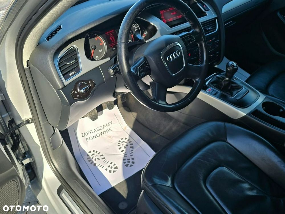 Audi A4 Limousine - 33
