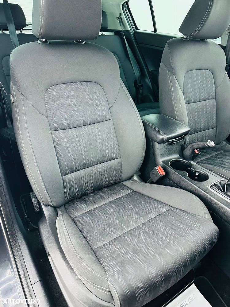 Kia Sportage 1.6 GDI 2WD Black Edition - 20