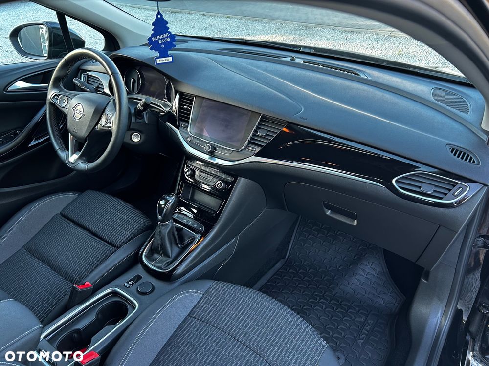Opel Astra 1.2 Turbo Business Edition - 22
