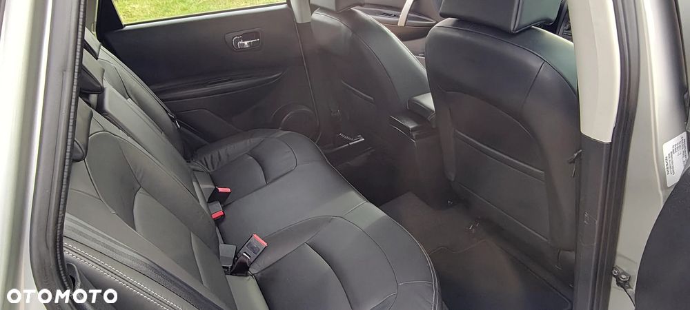 Nissan Qashqai ver-2-0-dci-4x4-tekna - 8