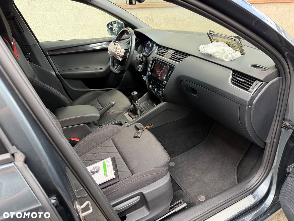 Skoda Octavia 2.0 TDI (Green tec) RS - 28