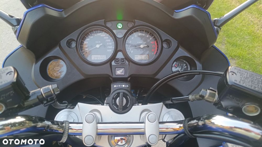 Honda CBF - 7