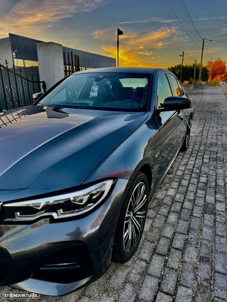 BMW 320 e Touring Aut. M Sport - 2