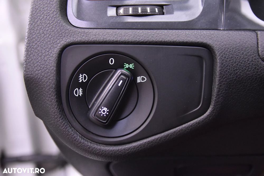 Volkswagen Golf - 15