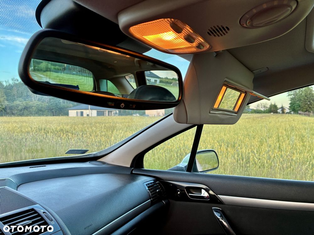 Peugeot 407 - 35
