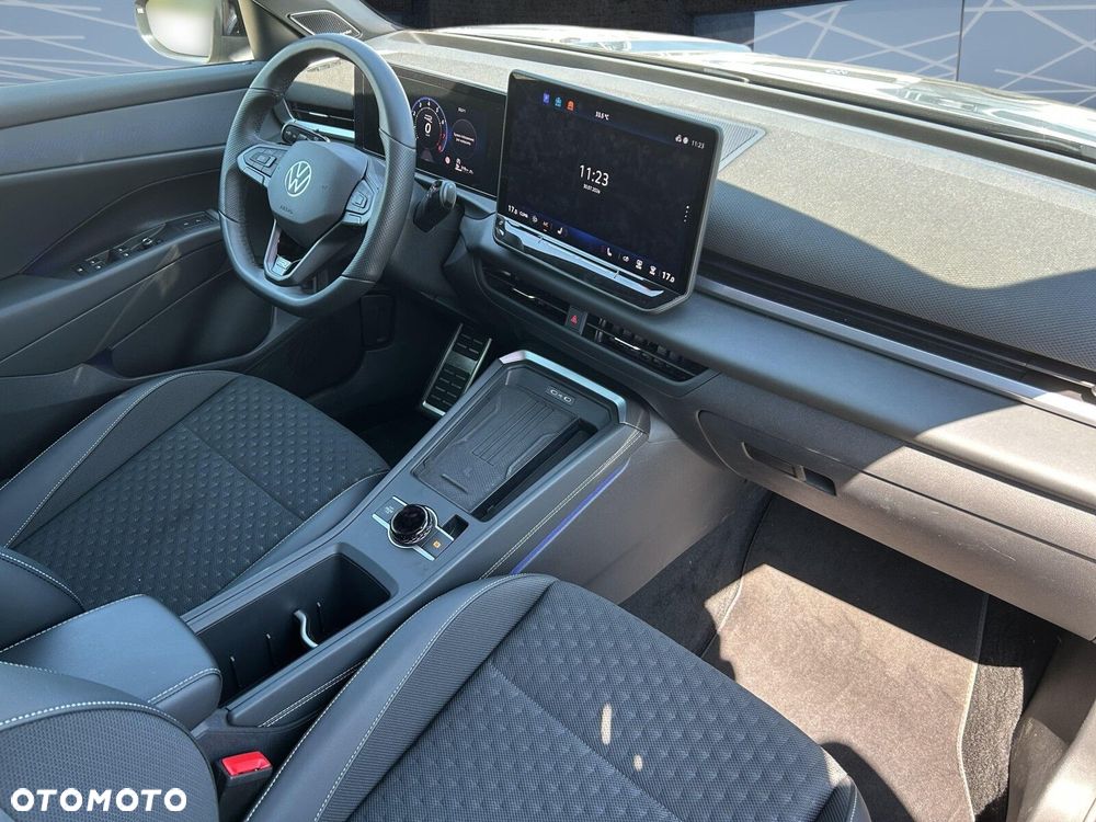 Volkswagen T-Roc - 14