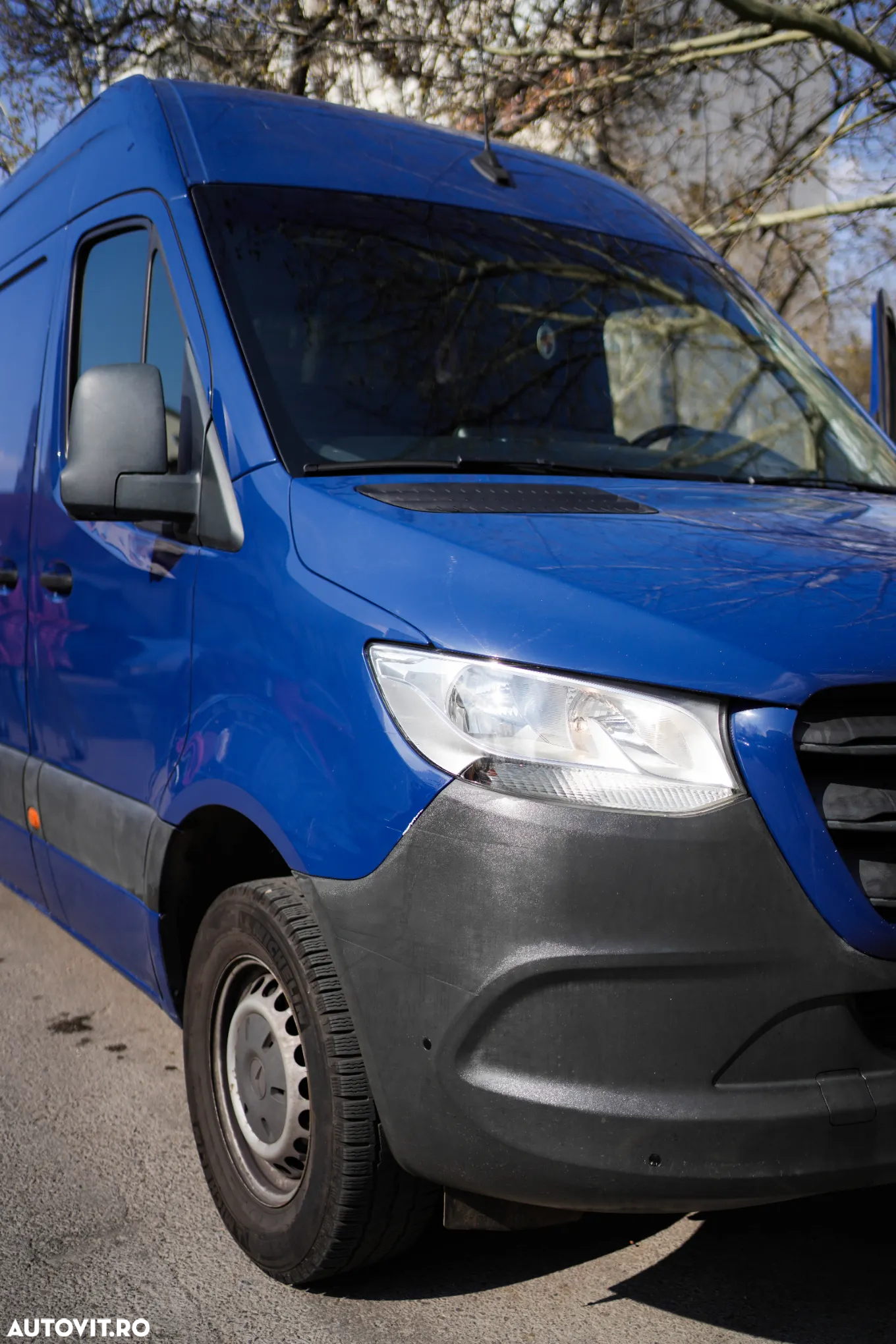 Mercedes-Benz Sprinter - 4