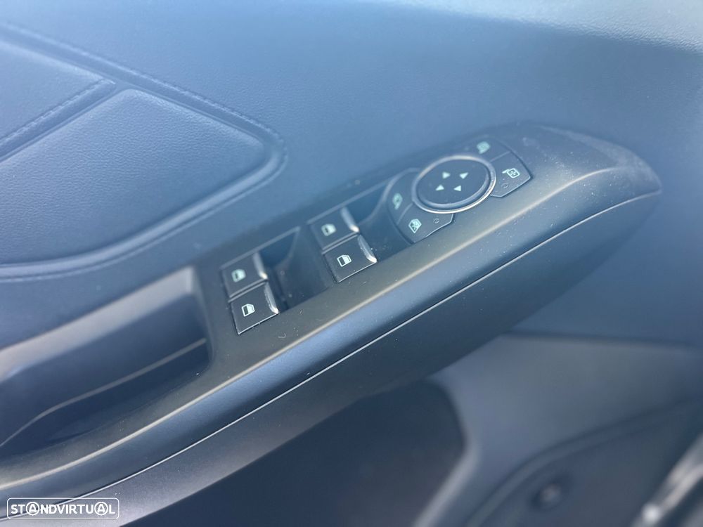 Ford Focus SW 1.0 EcoBoost Active - 10