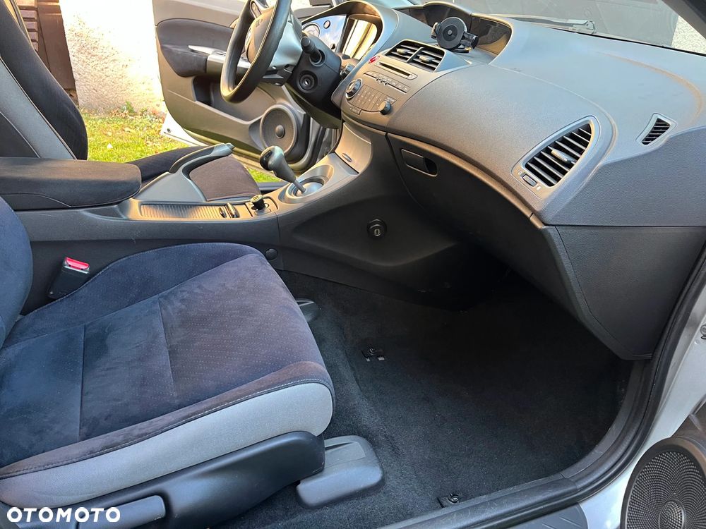 Honda Civic 1.8 Comfort - 10