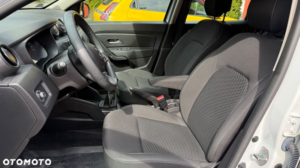 Dacia Duster 1.6 SCe Blackshadow 4x4 S&S - 15