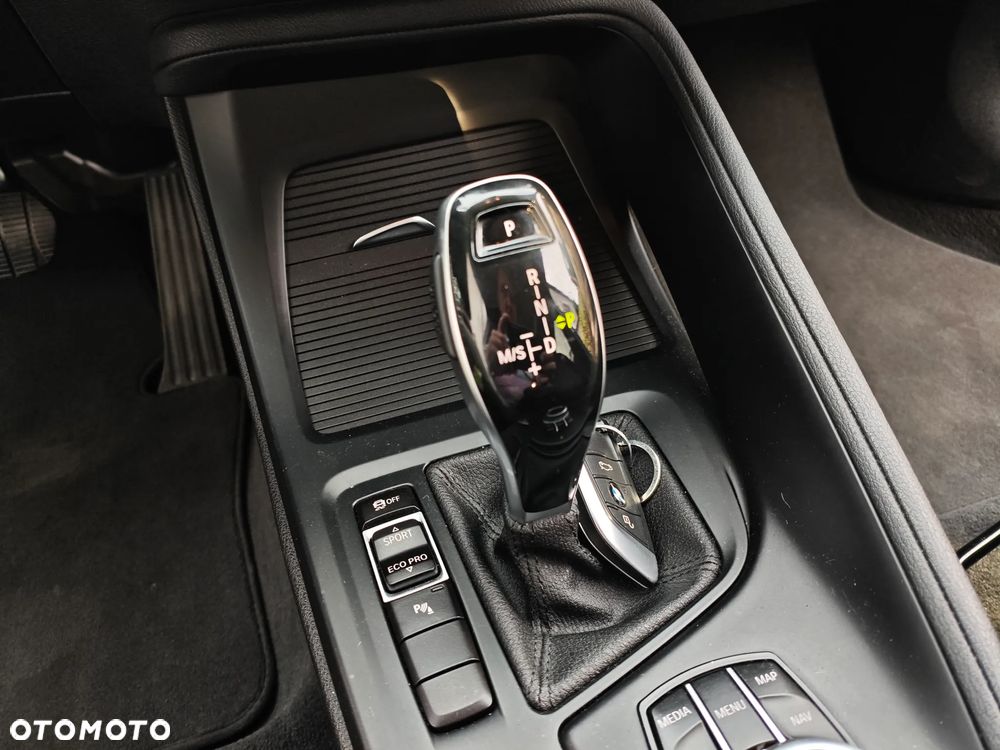BMW X1 sDrive16d - 21