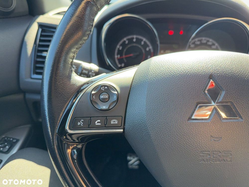 Mitsubishi ASX - 15