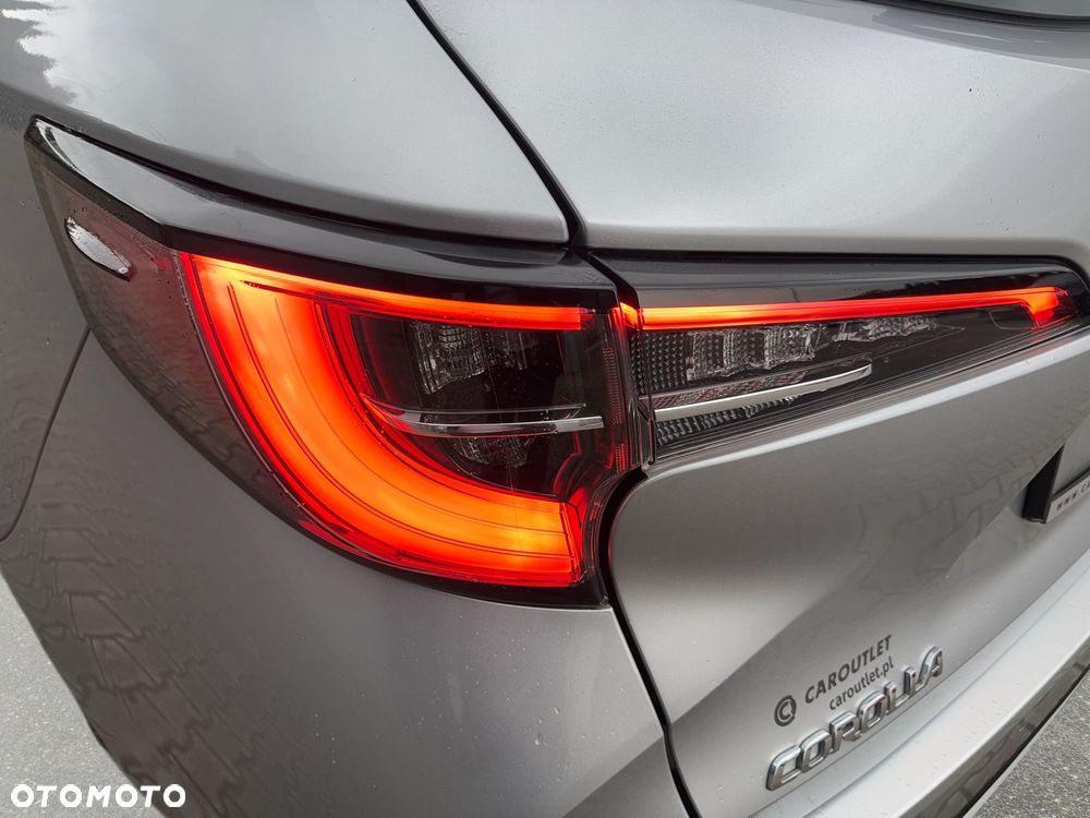 Toyota Corolla - 12