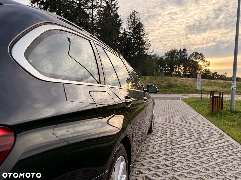 BMW Seria 5 520d Luxury Line - 13