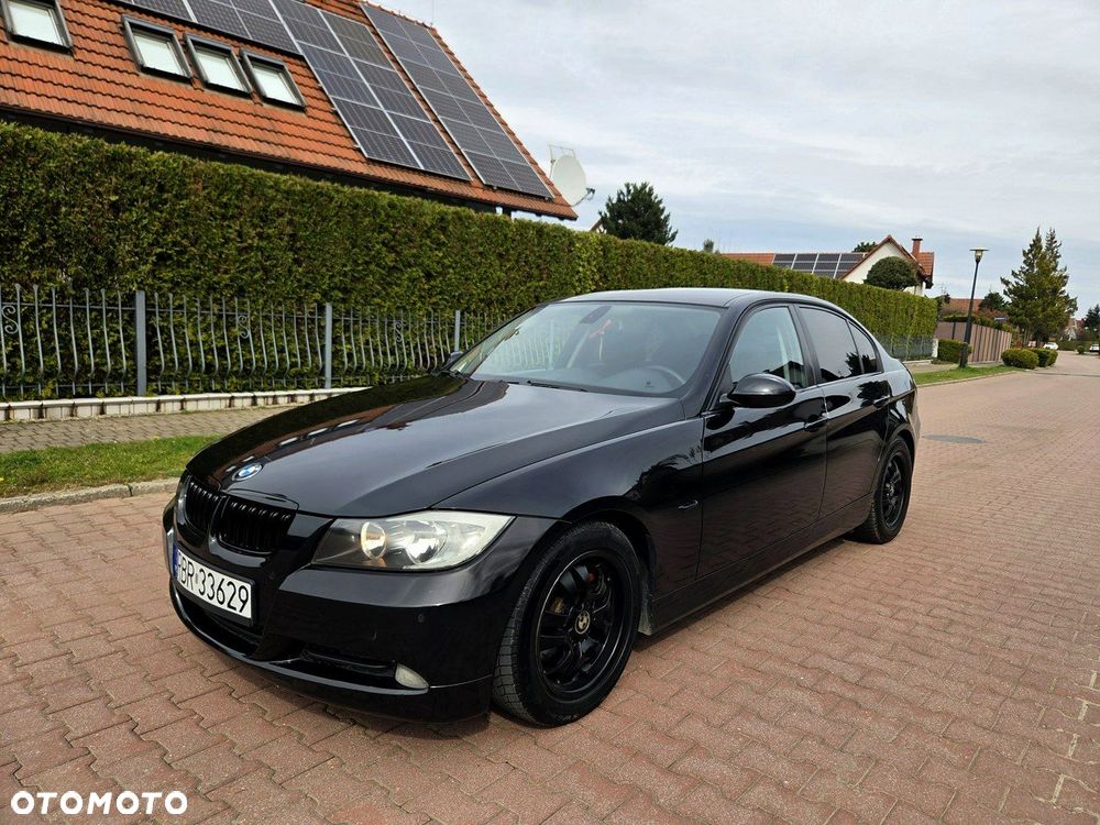 BMW Seria 3 318d - 1