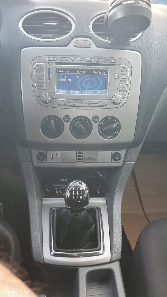 Ford Focus 1.6 TDCi DPF Trend - 14