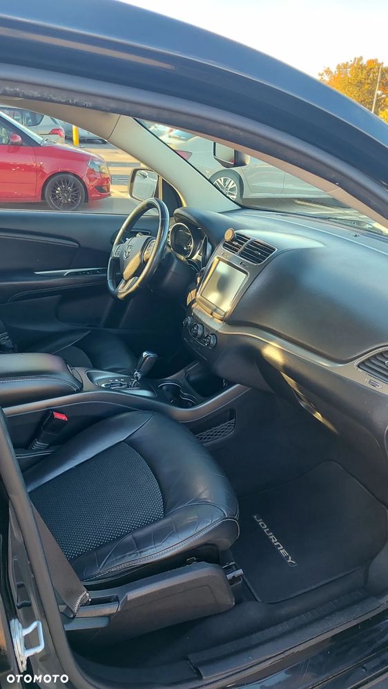 Dodge Journey - 12
