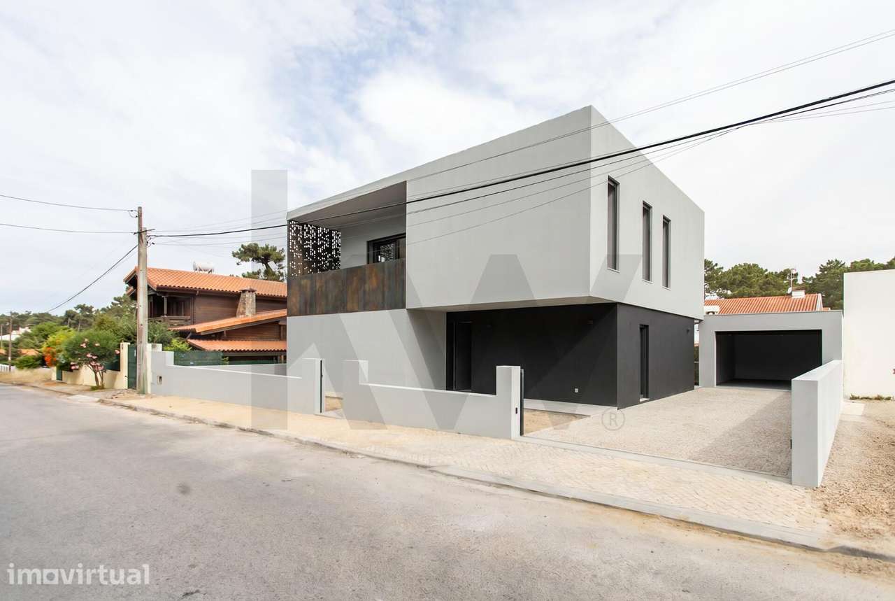 PARA VENDA: Moradia V4 com piscina , junto ao Golf da Aroeira, em fase - Grande imagem: 2/45